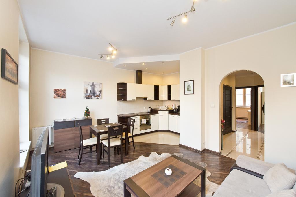 Gdanskie Apartamenty - Apartamenty - Dluga Z Widokiem Na Ratusz I Nad Motlawa Zimmer foto