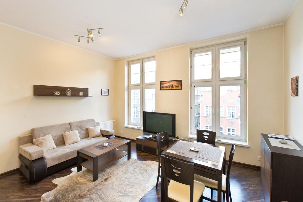 Gdanskie Apartamenty - Apartamenty - Dluga Z Widokiem Na Ratusz I Nad Motlawa Zimmer foto